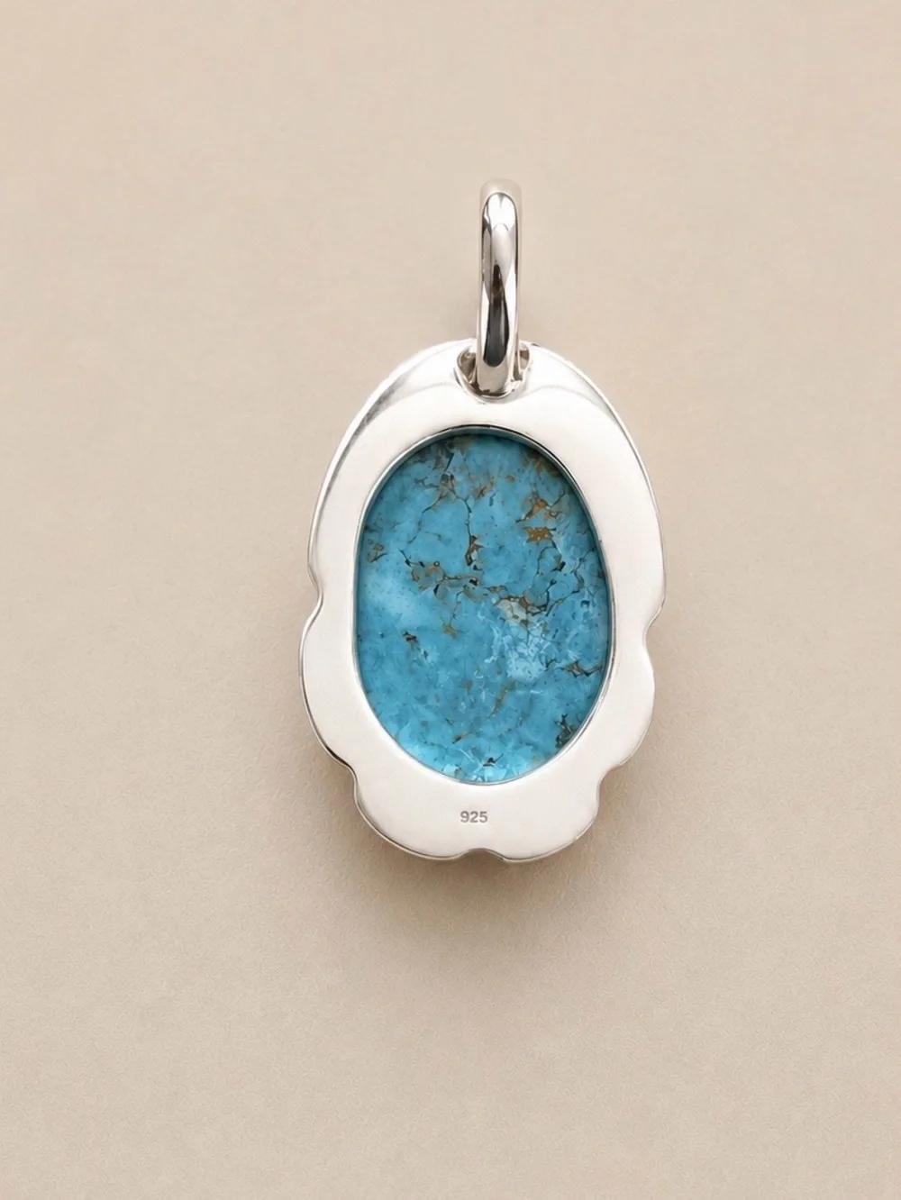 Artisan this pendant